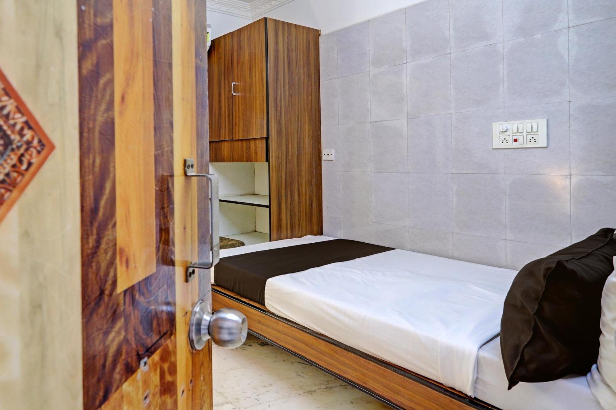 Hotel O Golden Pride Shamshabad Exteriér fotografie